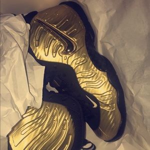 Shoes (foams)